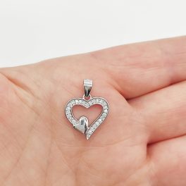 Ezüst köves szív medál