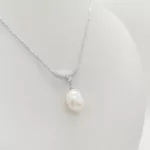 Ezüst nyaklánc tenyésztett gyönggyel
