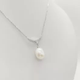 Ezüst nyaklánc tenyésztett gyönggyel