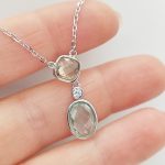 Ezüst nyaklánc színes cirkóniákkal