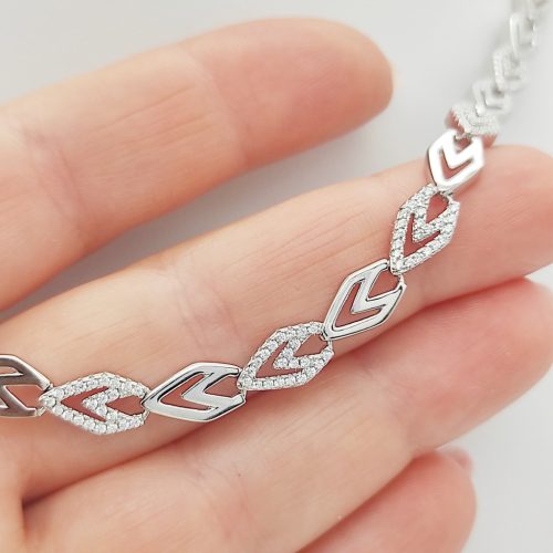 Szikrázó ezüst nyakék cirkóniákkal