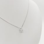 Ezüst nyaklánc szögletes cirkónia medállal