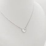 Ezüst gyermek nyaklánc fehér szív medállal