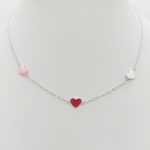Ezüst gyermek nyaklánc három színű szívvel