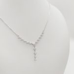 Ezüst Y nyaklánc köves medállal