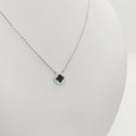 Ezüst nyaklánc zöld lóherével