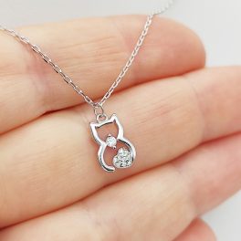 Ezüst nyaklánc cica medállal
