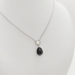 Ezüst nyaklánc fekete és fehér onix medállal