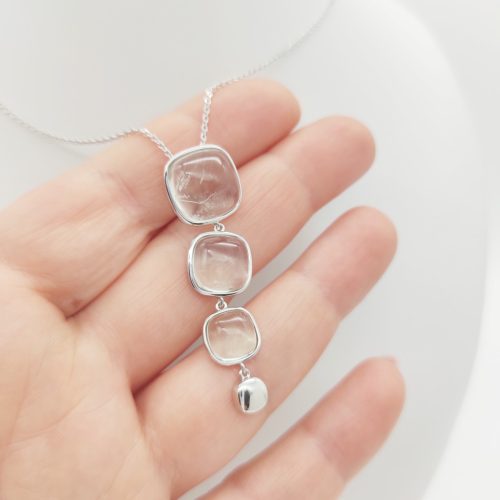 Ezüst nyaklánc hegyi kristály medállal