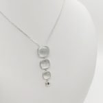 Ezüst nyaklánc hegyi kristály medállal