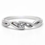 Sassari arany eljegyzési gyűrű gyémánttal