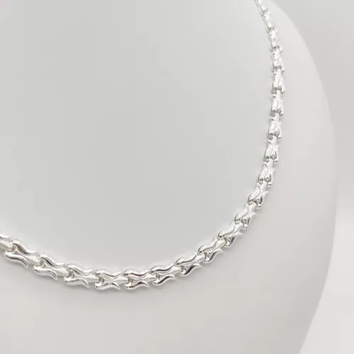 Ezüst tulipános szegedi nyakék - 50 cm