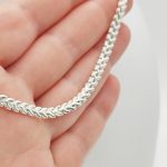 Ezüst nyíl mintás szegedi nyakék - 50 cm