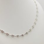 Ezüst virágmintás szegedi nyakék - 40 cm