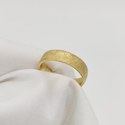 Sárga arany karikagyűrű