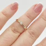 Sárga arany gyűrű gyémánttal