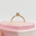 Sárga arany gyűrű gyémánttal