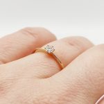 Sárga arany gyűrű gyémánttal