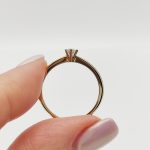 Sárga arany gyűrű gyémánttal