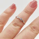 Fehér arany gyűrű gyémánttal