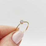 Sárga arany gyűrű gyémánttal