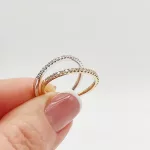 Fehér arany gyűrű gyémánttal