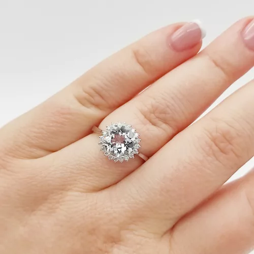 Fehér arany gyűrű gyémánttal és aquamarine-nal