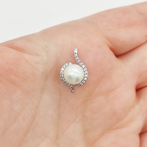 Fehér arany gyöngy medál cirkóniákkal