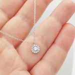 Fehér arany nyaklánc cirkónia kövekkel