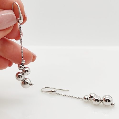 Ezüst bogyós fülbevaló