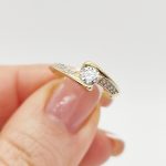 Monza arany eljegyzési gyûrû