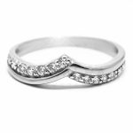 Suzuka arany eljegyzési gyűrű