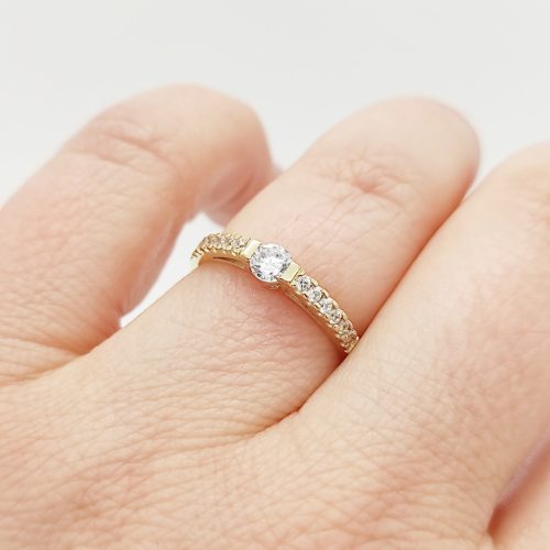 Laguna arany eljegyzési gyűrű