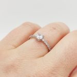 Le Castel arany eljegyzési gyűrű