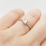 Le Castel arany eljegyzési gyűrű