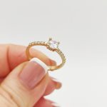 Le Castel arany eljegyzési gyűrű