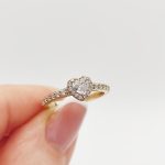 Leclaria arany eljegyzési gyűrű