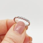 Estella arany eljegyzési gyűrű