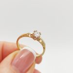 Azzurra arany eljegyzési gyűrű